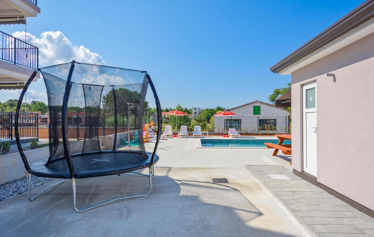 Apartmani Lucija Πόρετς Εξωτερικό φωτογραφία