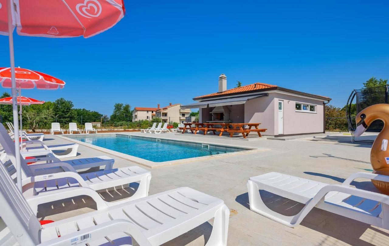 Apartmani Lucija Πόρετς Εξωτερικό φωτογραφία