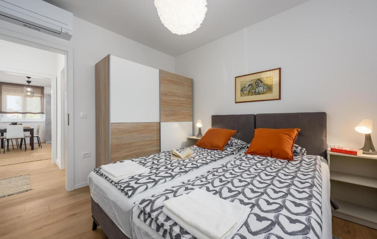 Apartmani Lucija Πόρετς Εξωτερικό φωτογραφία