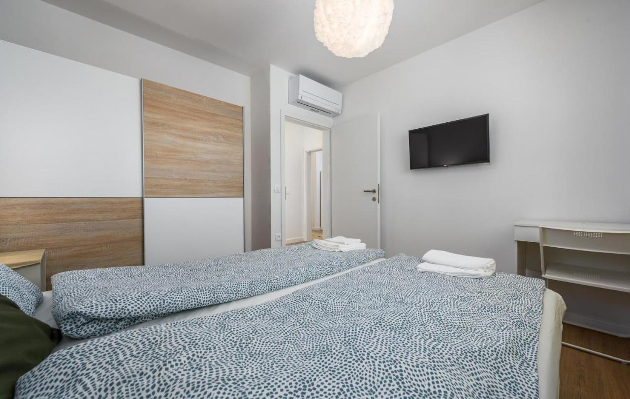 Apartmani Lucija Πόρετς Εξωτερικό φωτογραφία