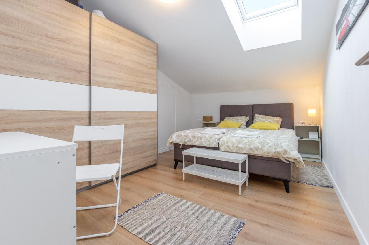 Apartmani Lucija Πόρετς Εξωτερικό φωτογραφία