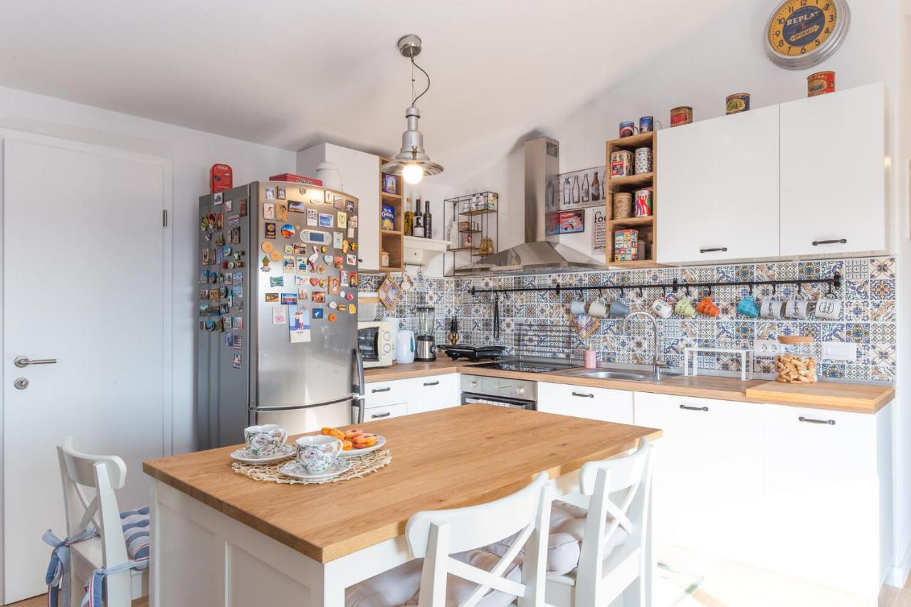 Apartmani Lucija Πόρετς Εξωτερικό φωτογραφία