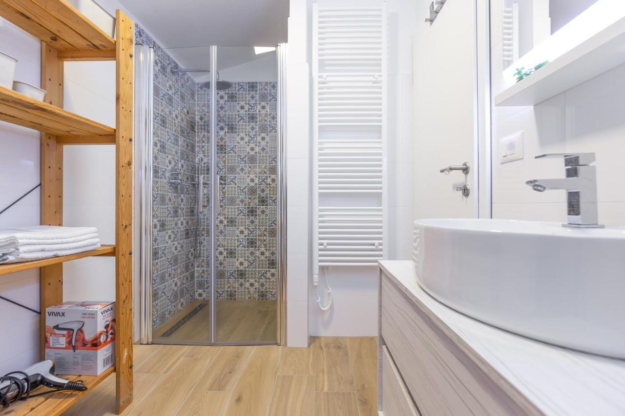 Apartmani Lucija Πόρετς Εξωτερικό φωτογραφία
